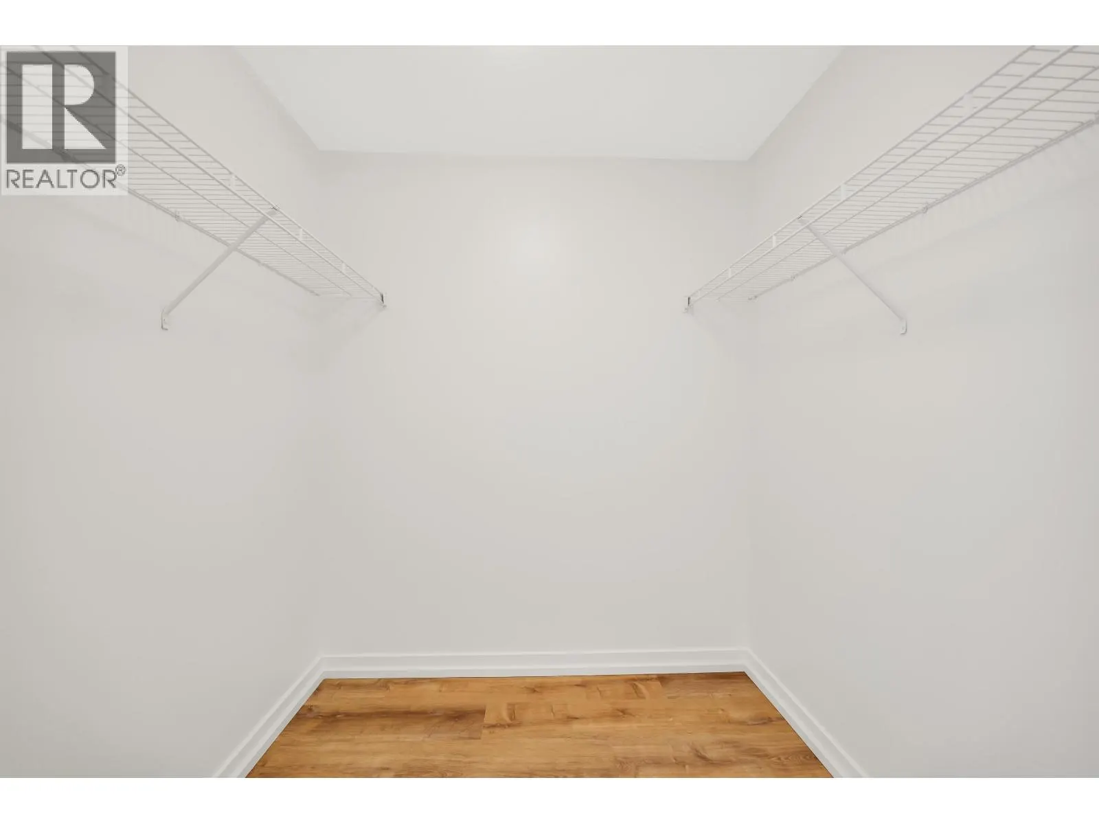305 1212 MAIN STREET