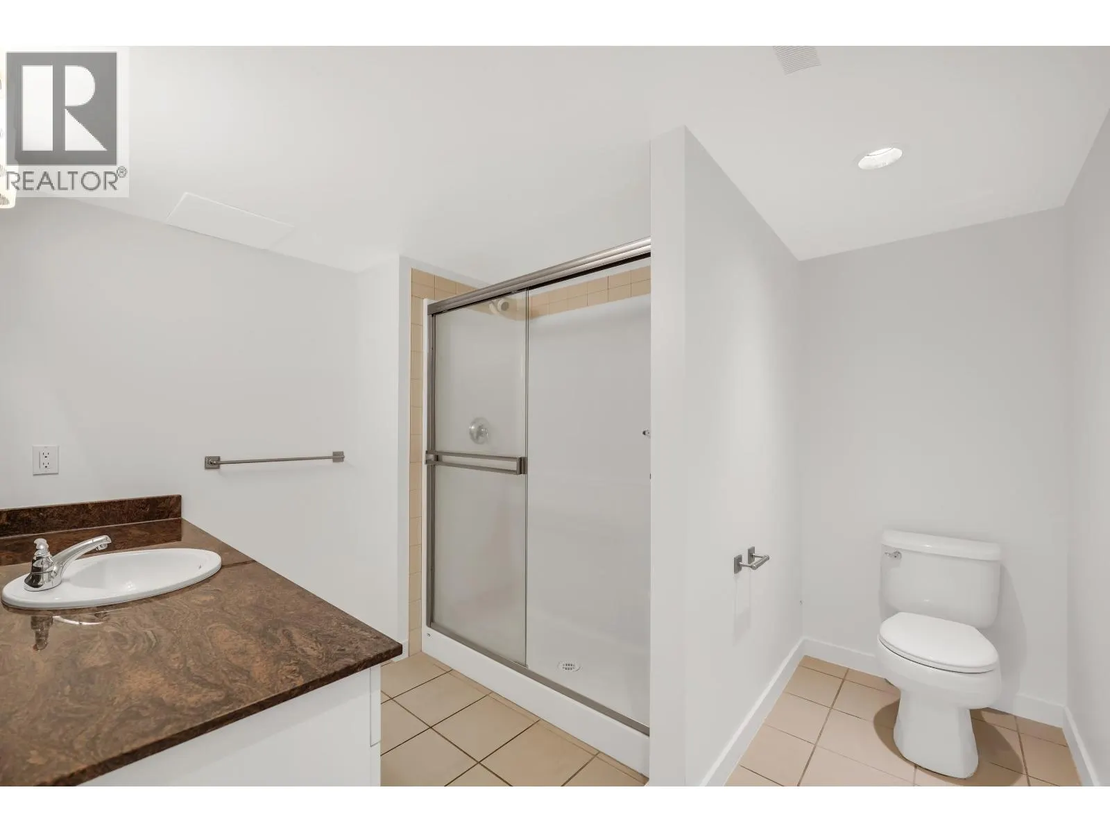 305 1212 MAIN STREET