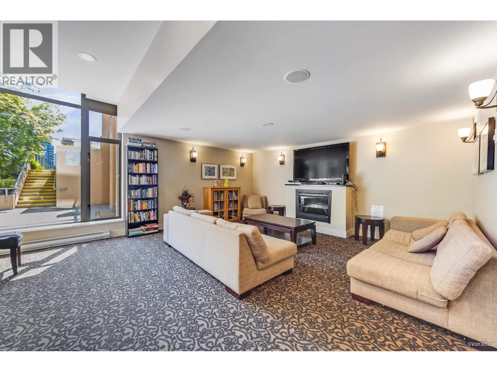 1206 280 ROSS DRIVE