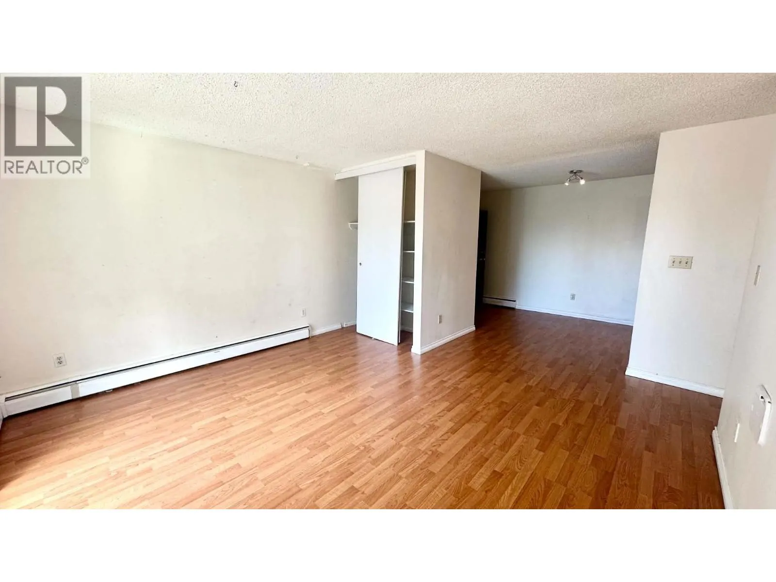 203 7280 LINDSAY ROAD