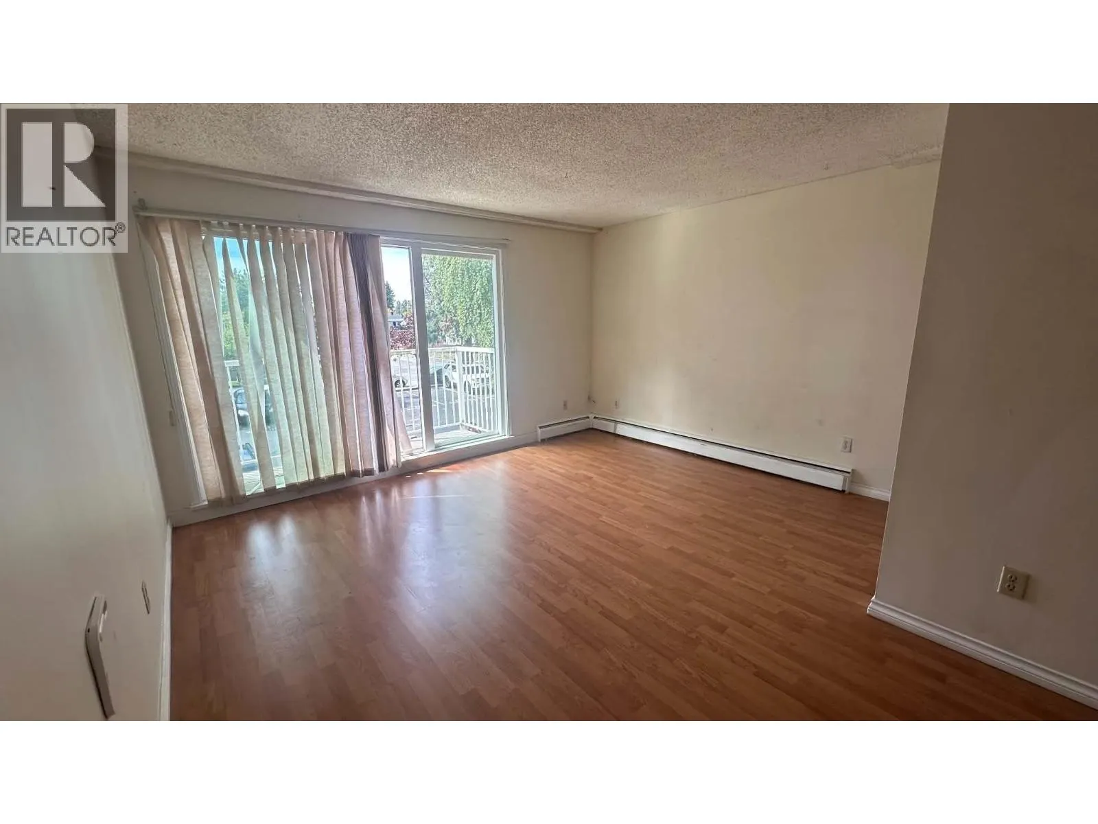 203 7280 LINDSAY ROAD