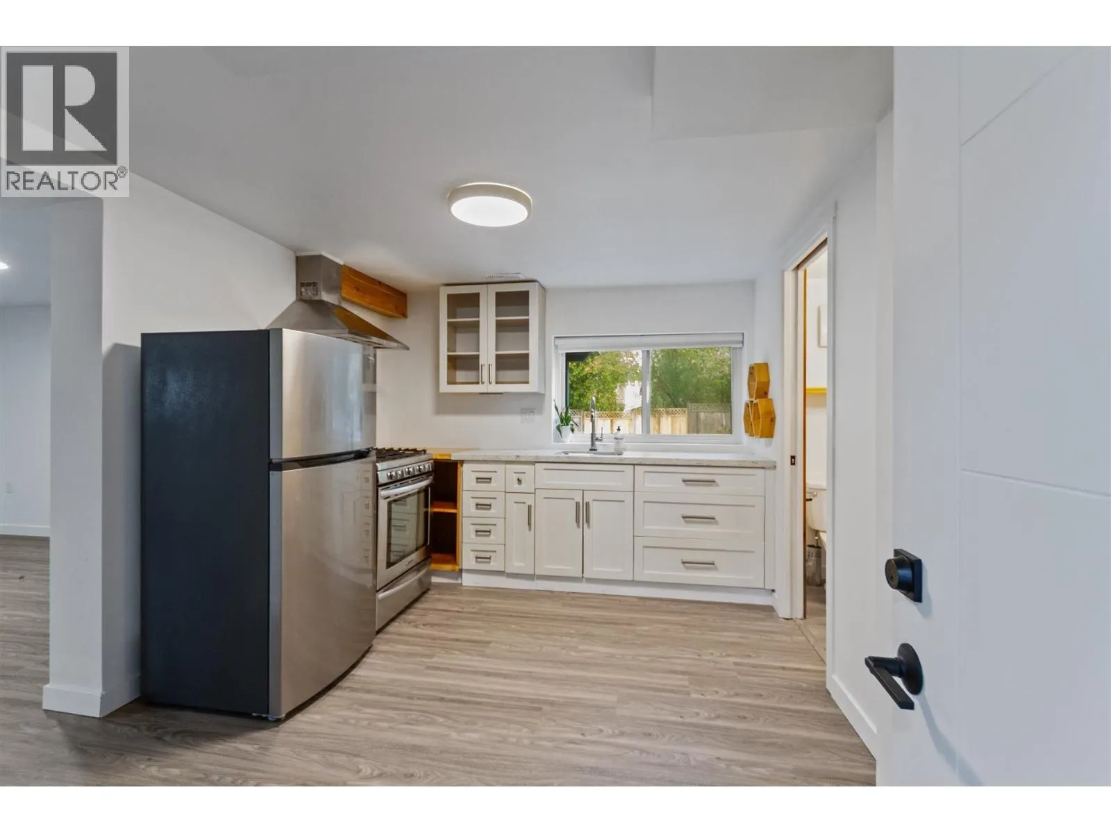 3652 3654 ST. THOMAS STREET