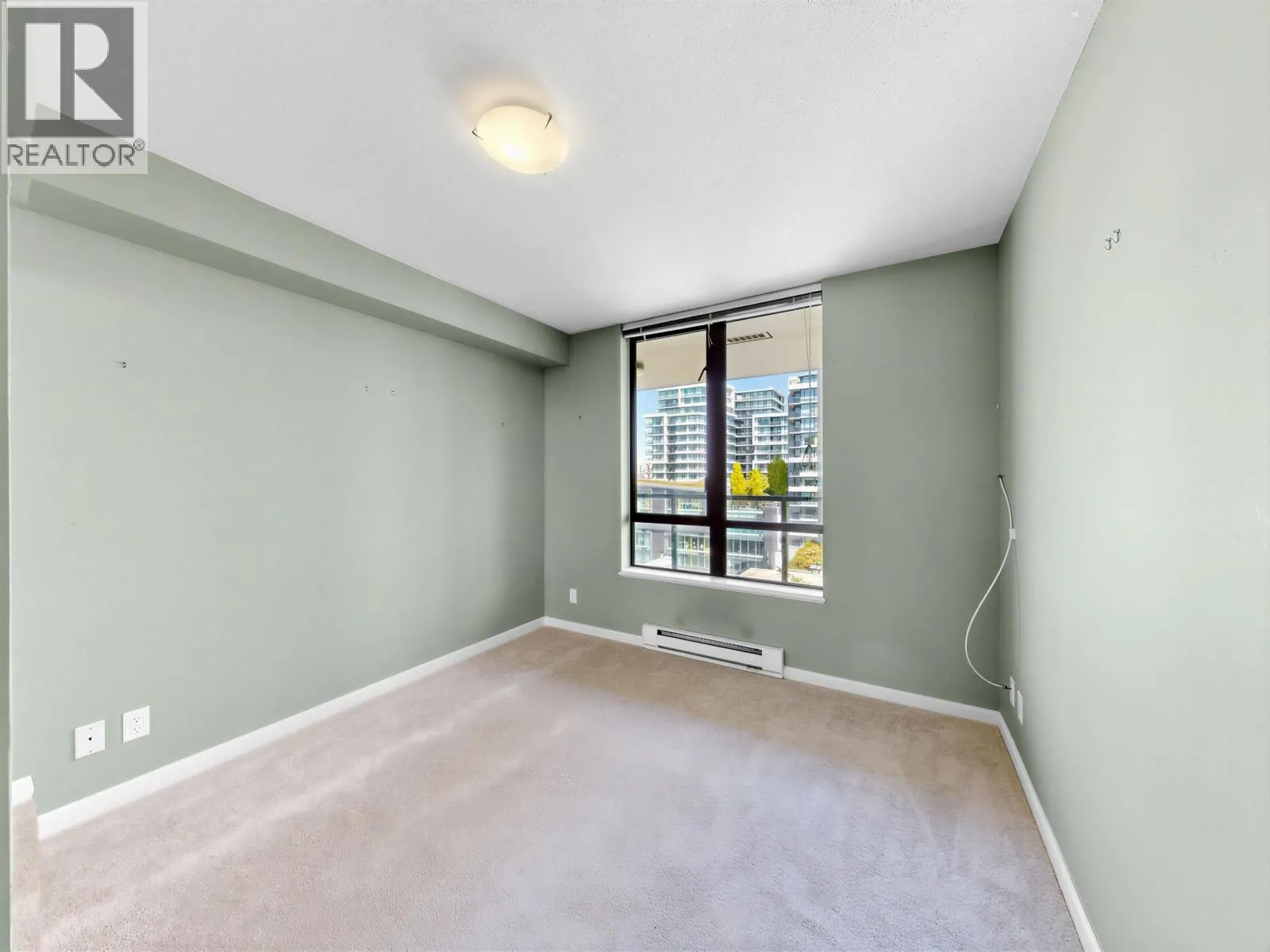824 7831 WESTMINSTER HIGHWAY