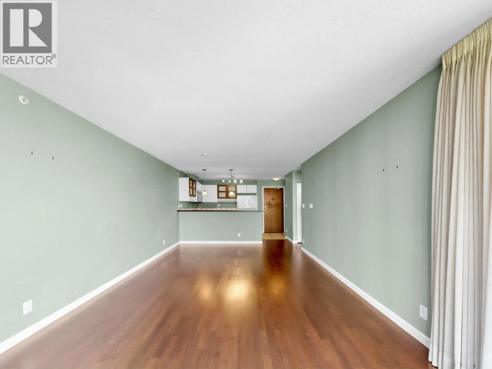 824 7831 WESTMINSTER HIGHWAY