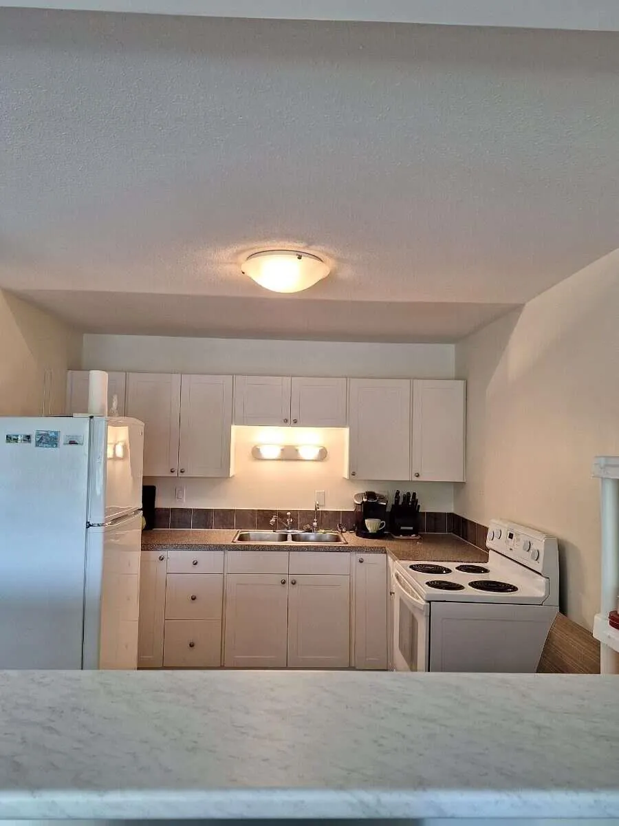 20110 53 AVENUE