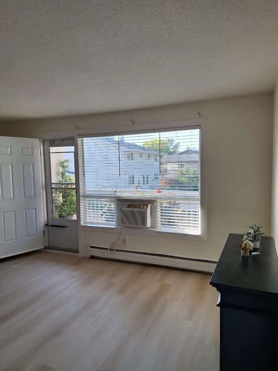 20110 53 AVENUE