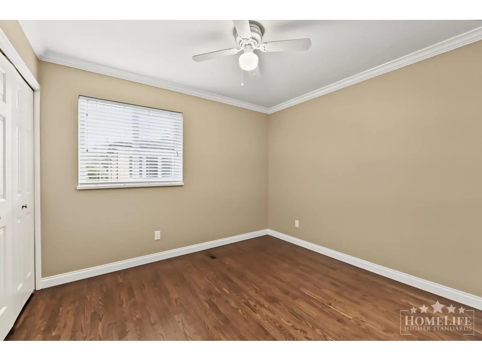 House 14564 18A AVENUE