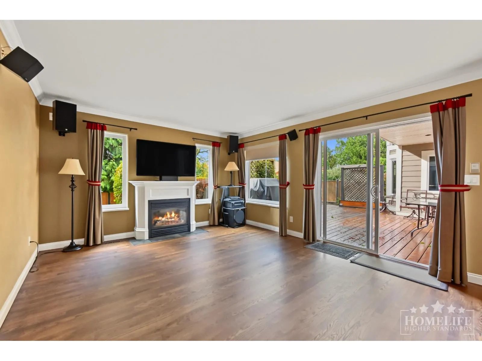 House 14564 18A AVENUE
