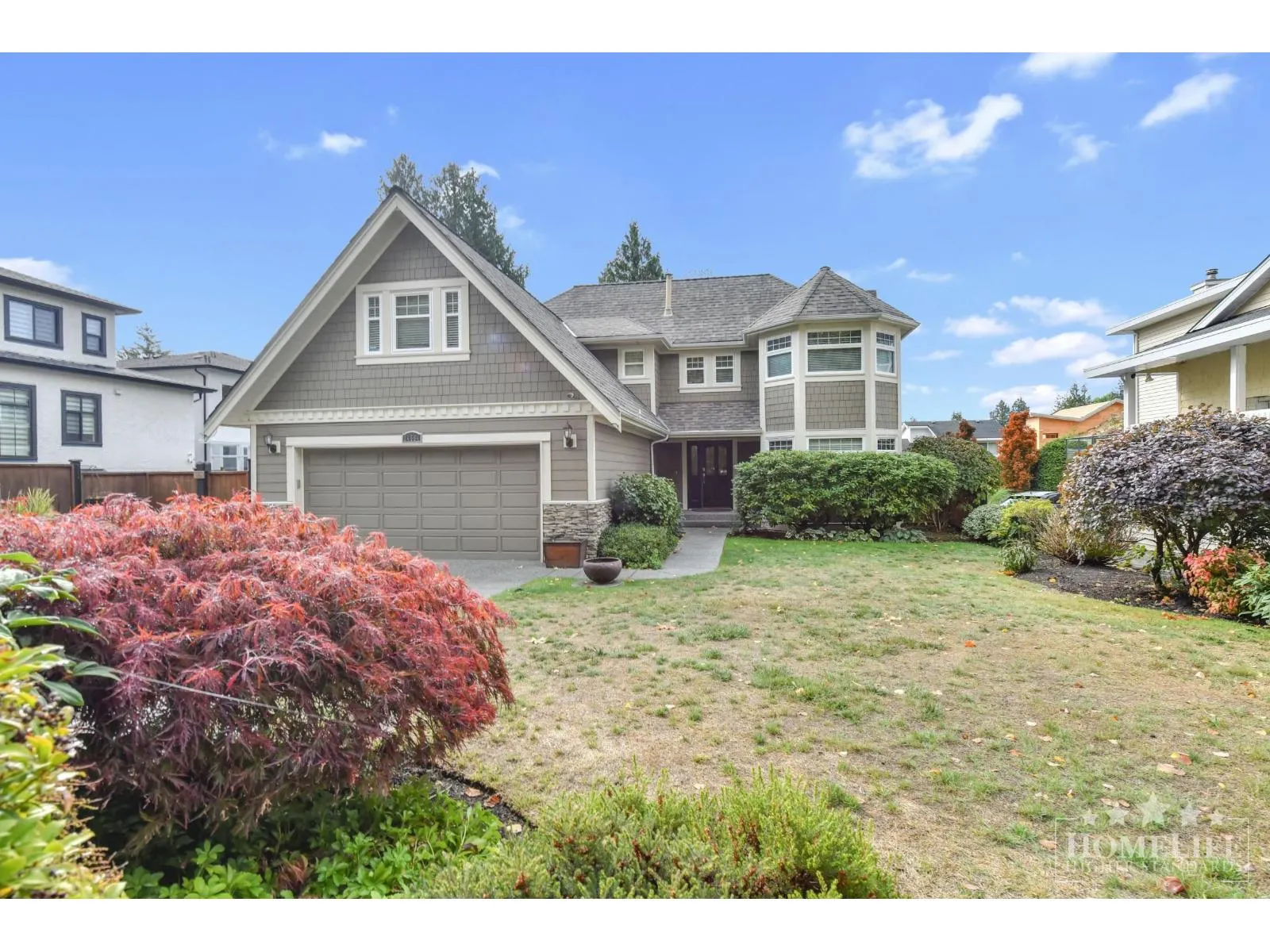 House 14564 18A AVENUE