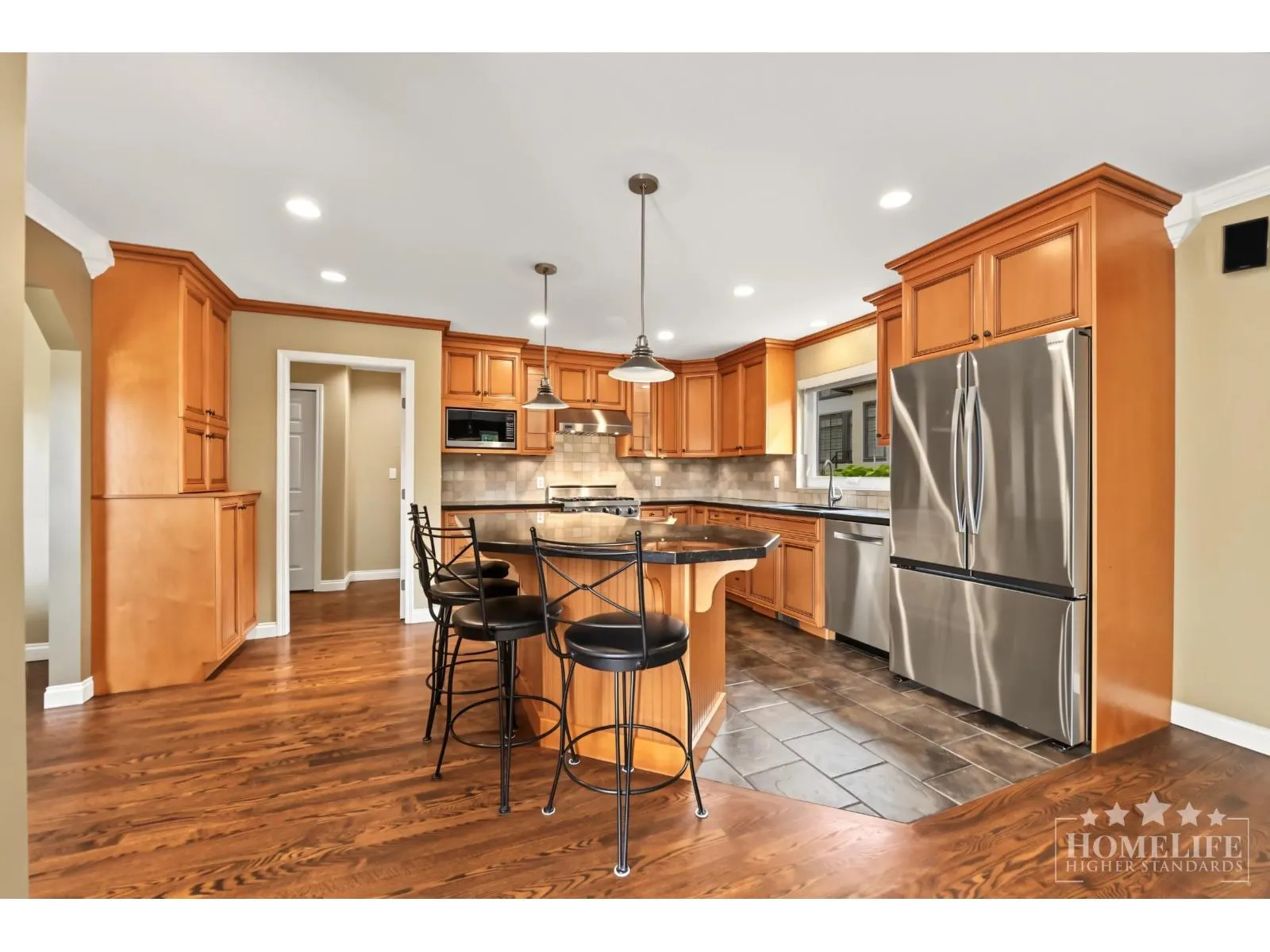 House 14564 18A AVENUE