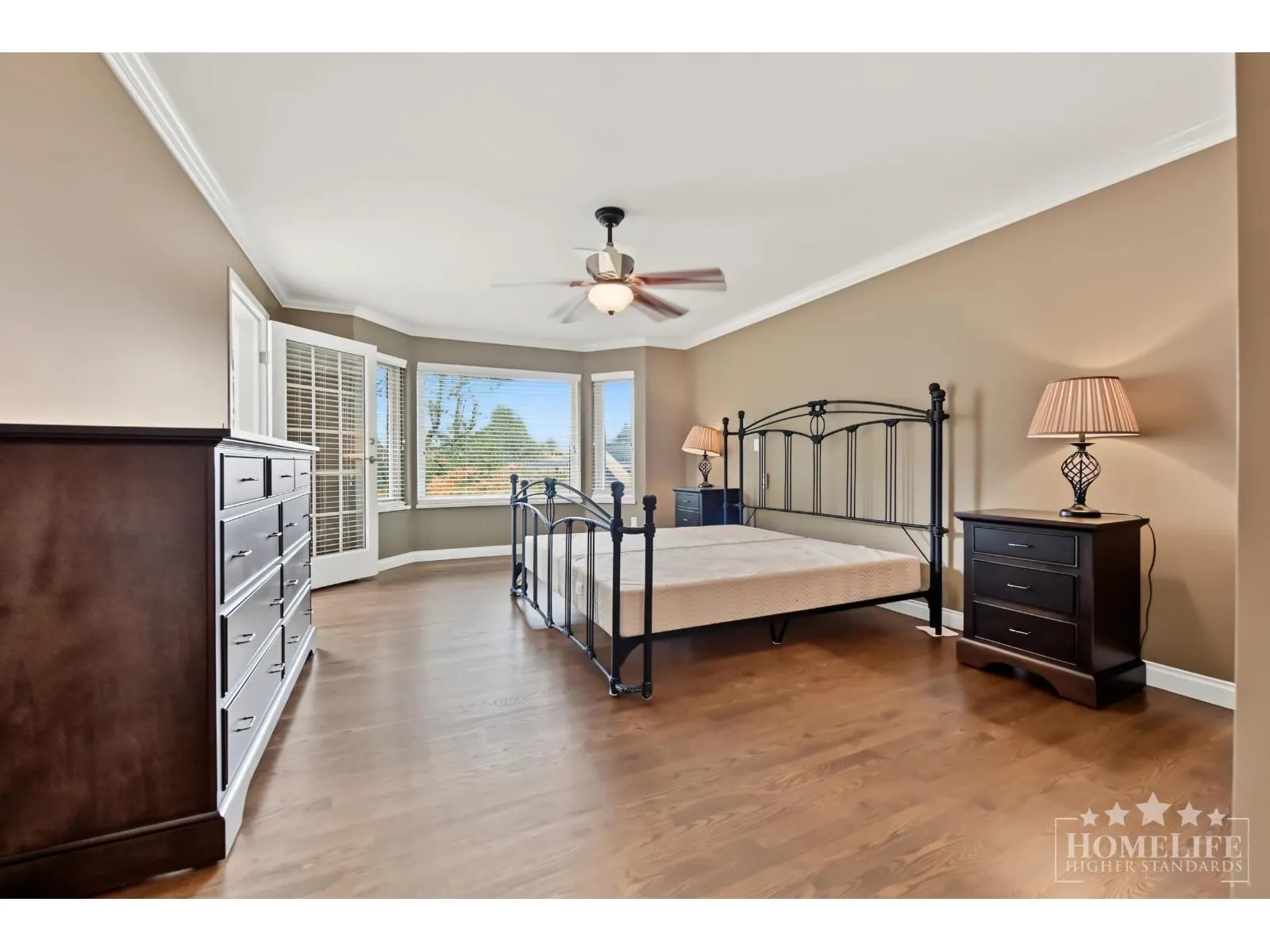 House 14564 18A AVENUE