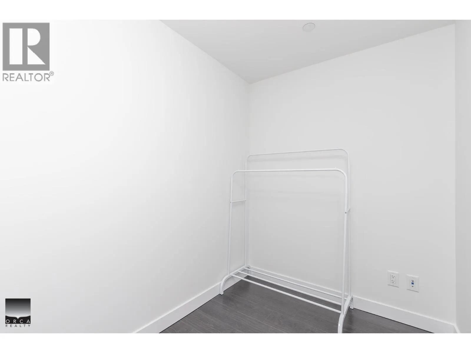 3603 2085 SKYLINE DRIVE