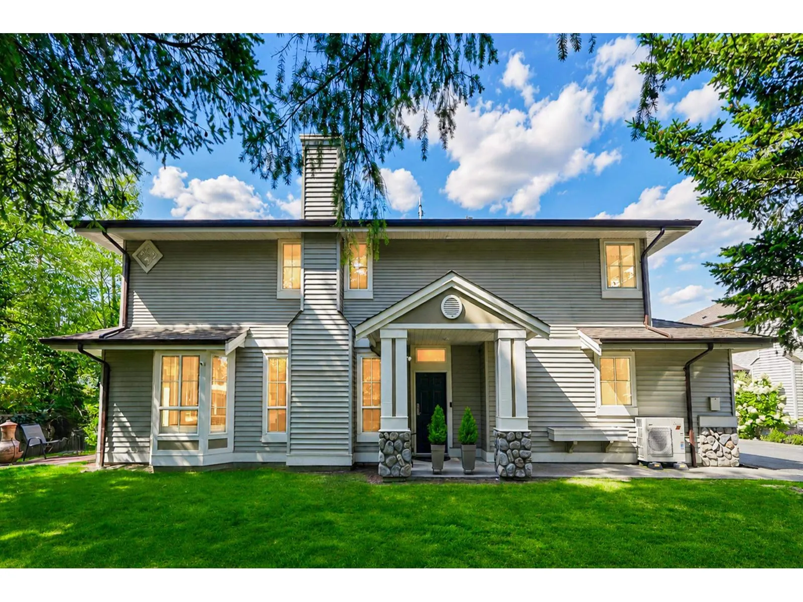 18 6950 120 STREET