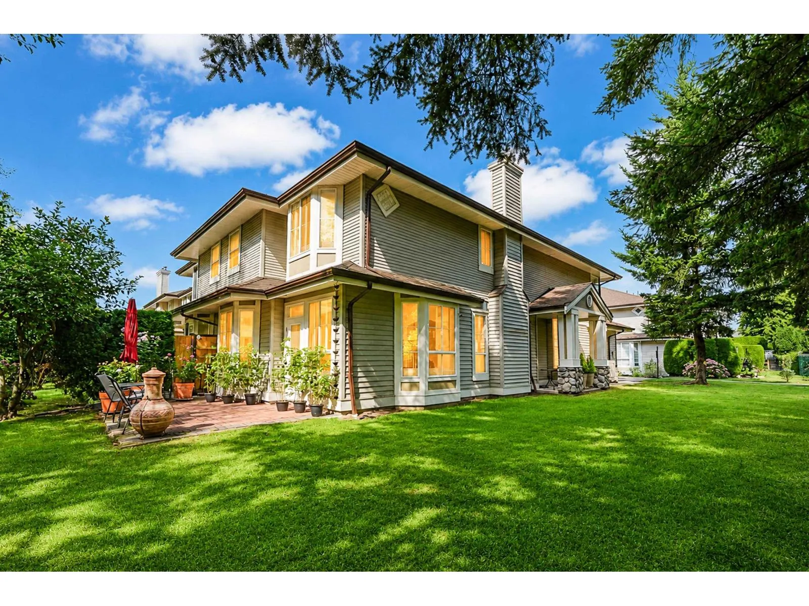 18 6950 120 STREET