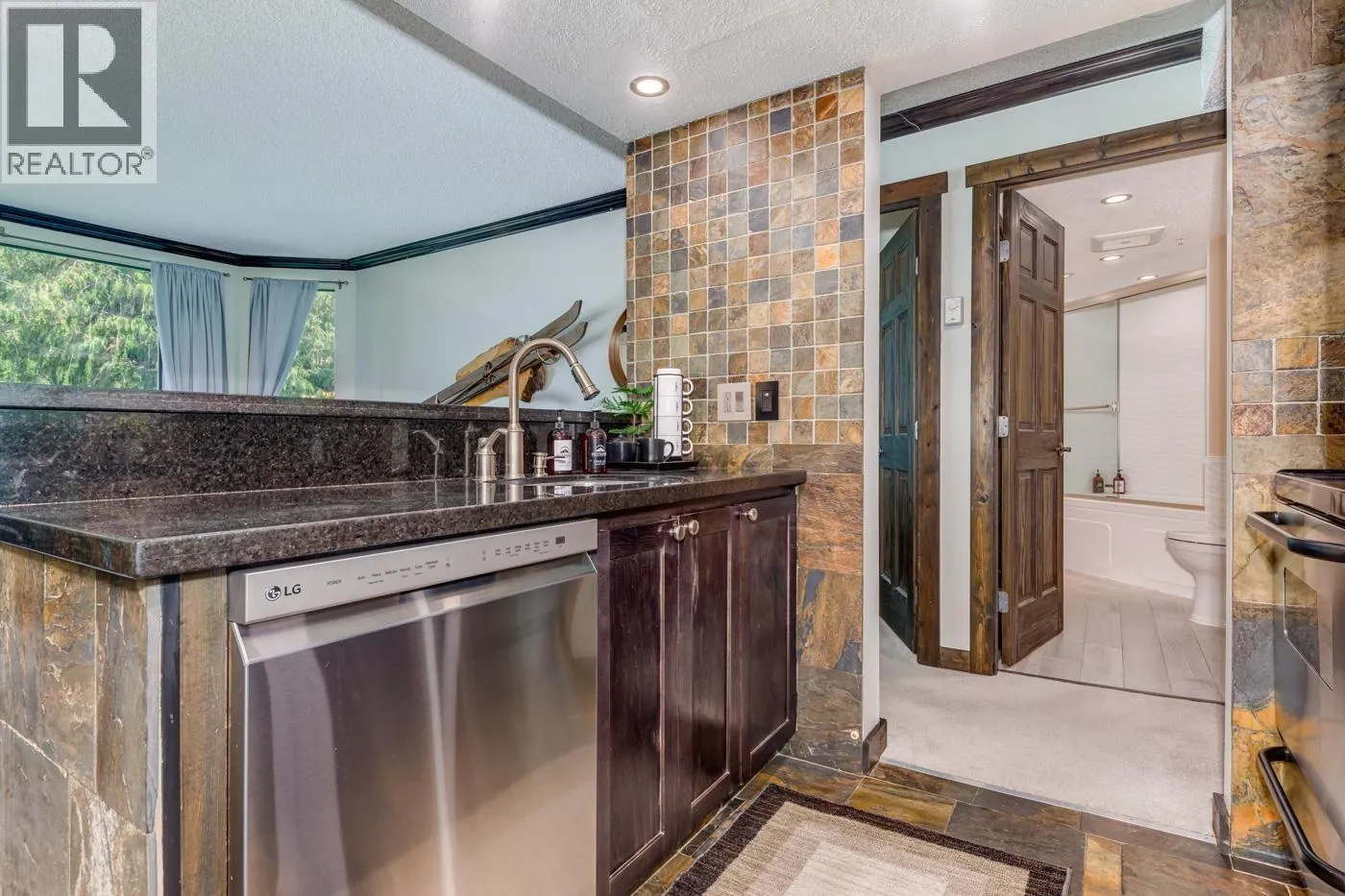 404 4809 SPEARHEAD DRIVE