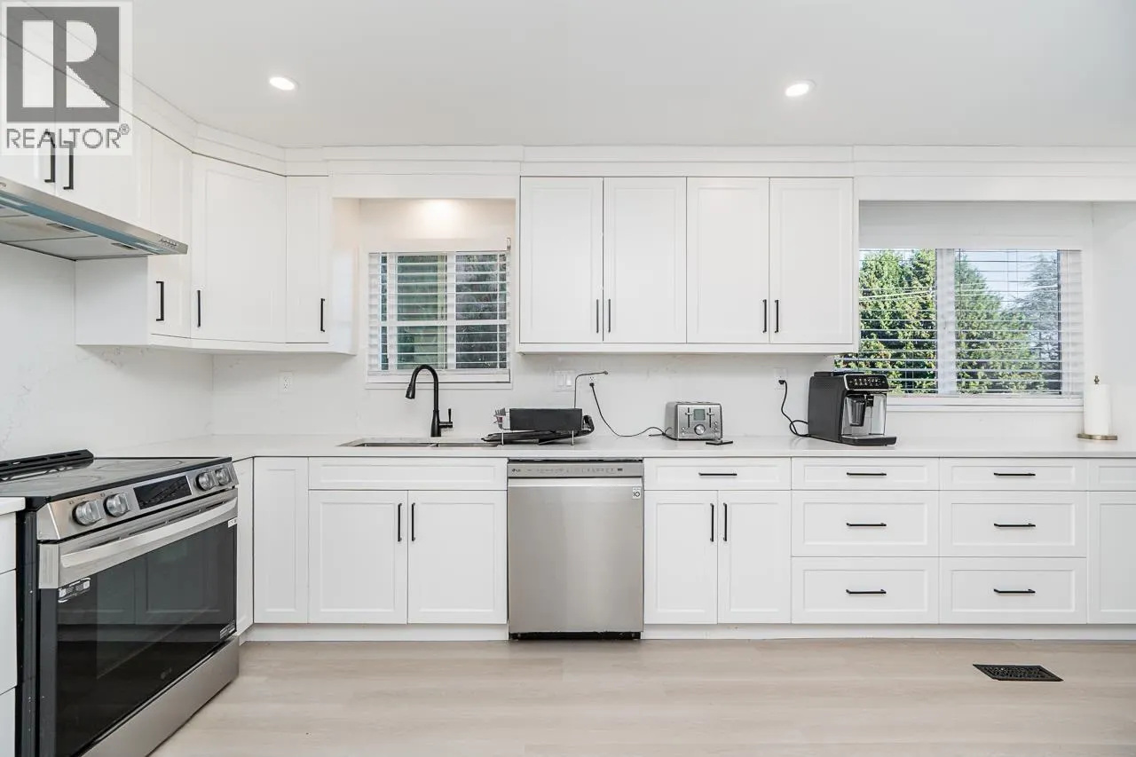 1111 ENGLISH BLUFF ROAD