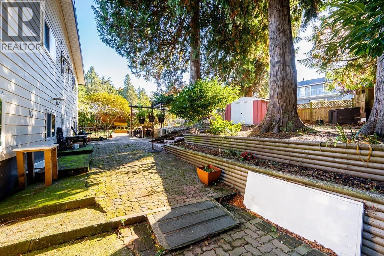 1111 ENGLISH BLUFF ROAD
