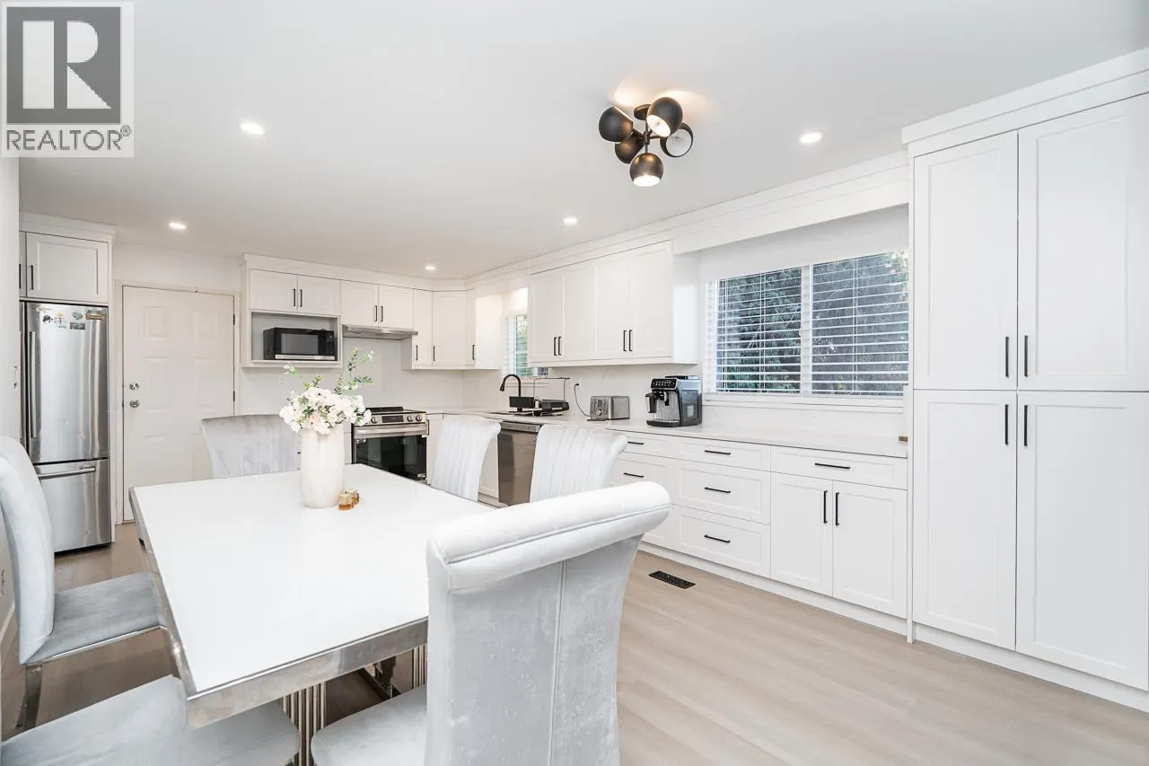 1111 ENGLISH BLUFF ROAD