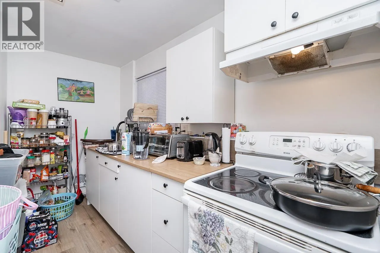 1111 ENGLISH BLUFF ROAD