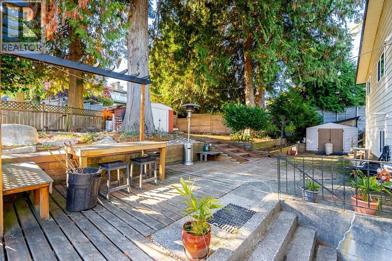 1111 ENGLISH BLUFF ROAD