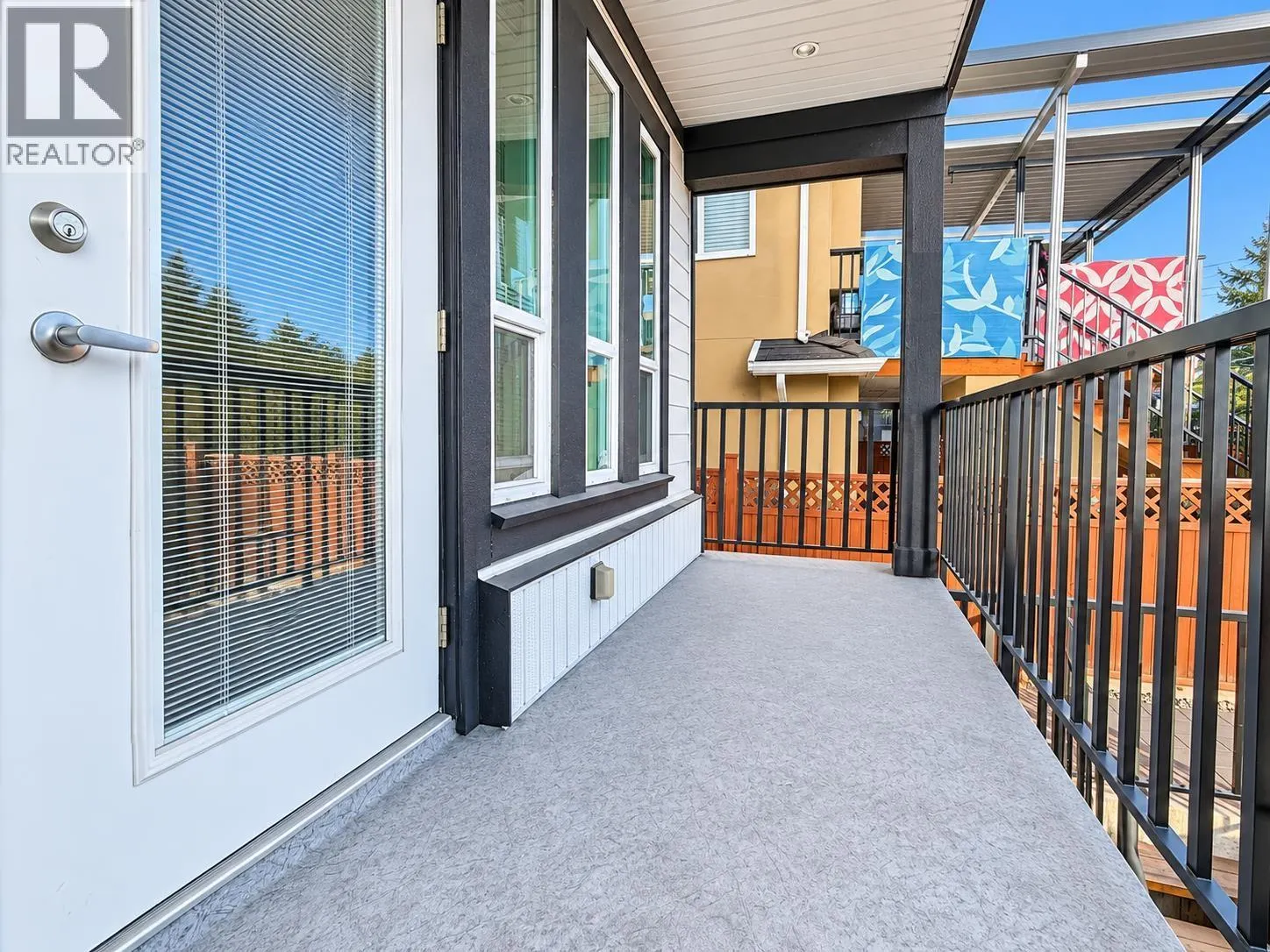 2216 MANNERING AVENUE