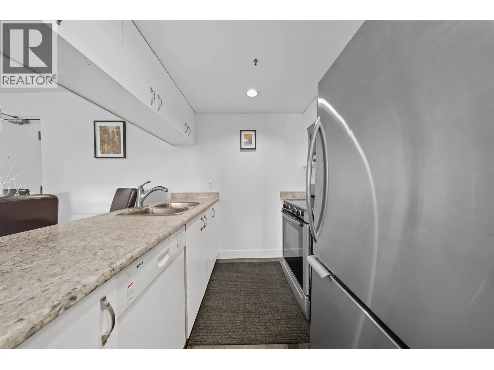 1908 1060 ALBERNI STREET
