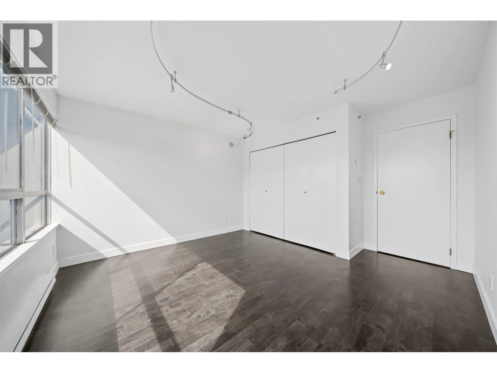 1908 1060 ALBERNI STREET