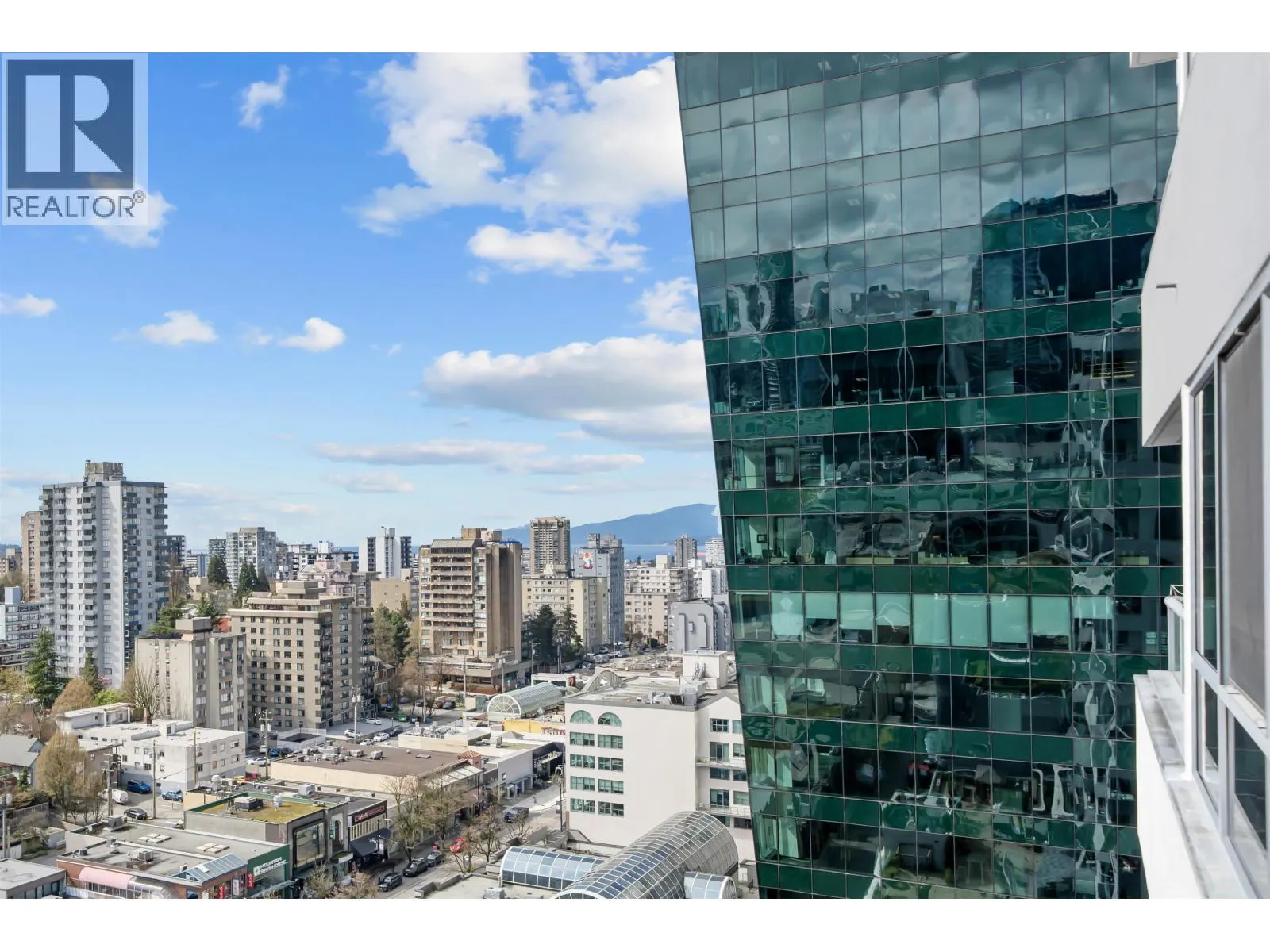 1908 1060 ALBERNI STREET