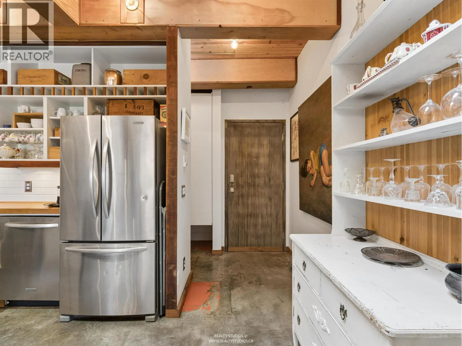 418 350 E 2ND AVENUE