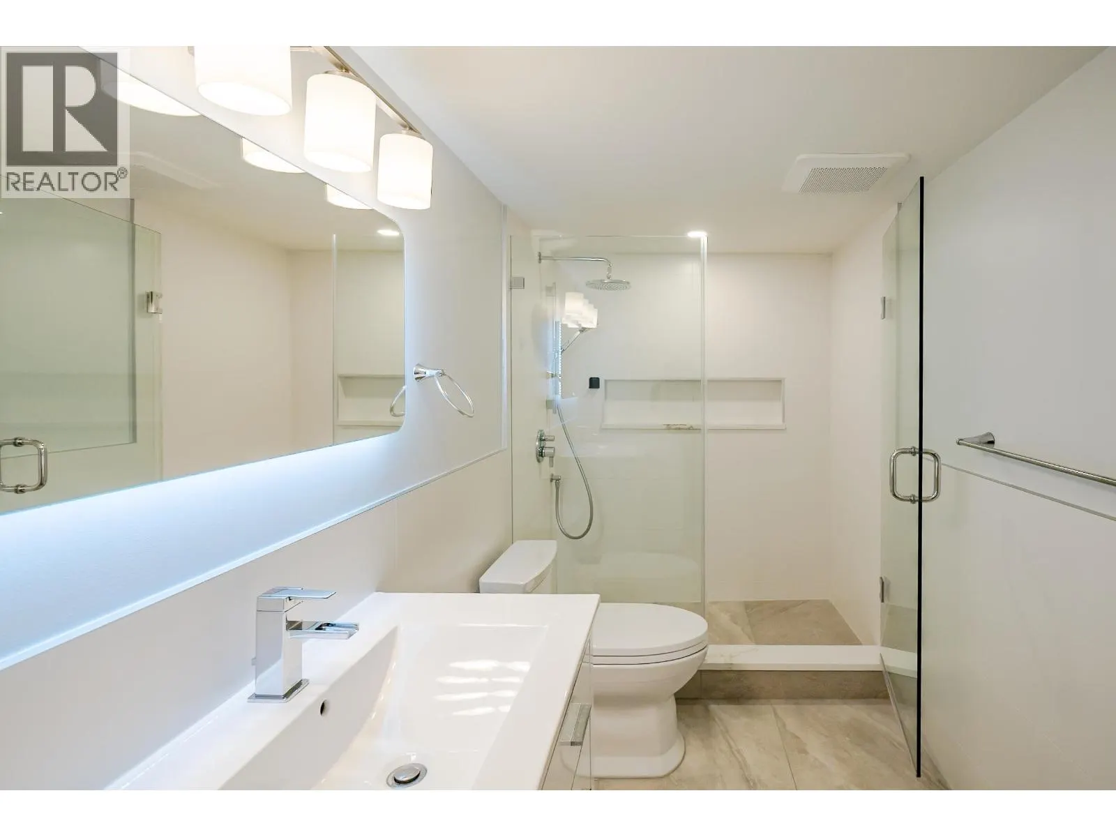 1504 6631 MINORU BOULEVARD