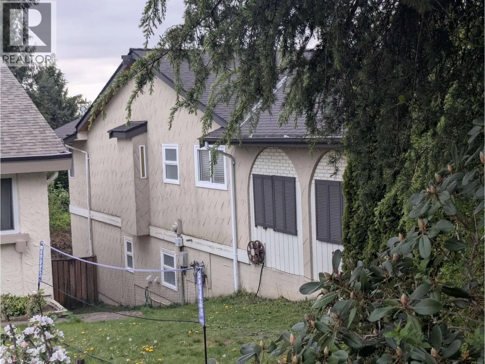 2532 ASHURST AVENUE