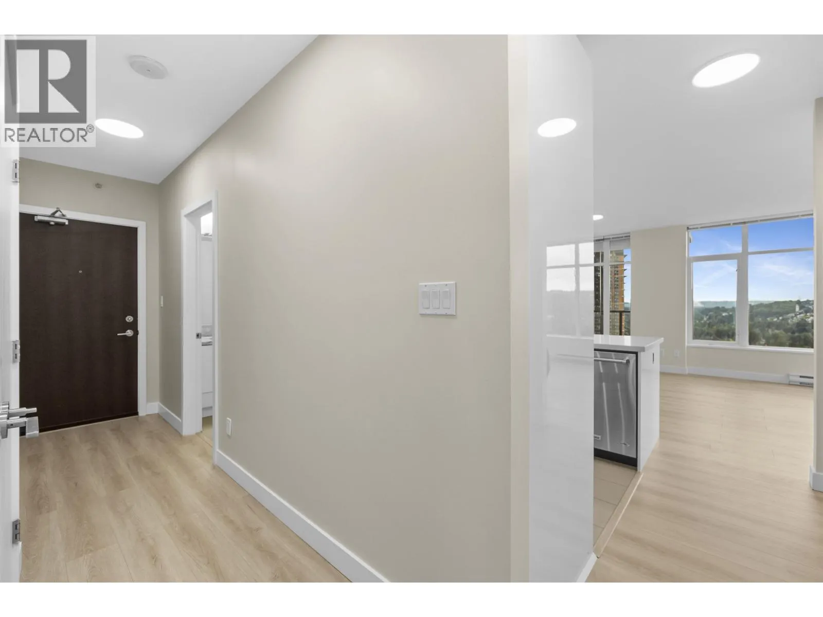 2906 3080 LINCOLN AVENUE