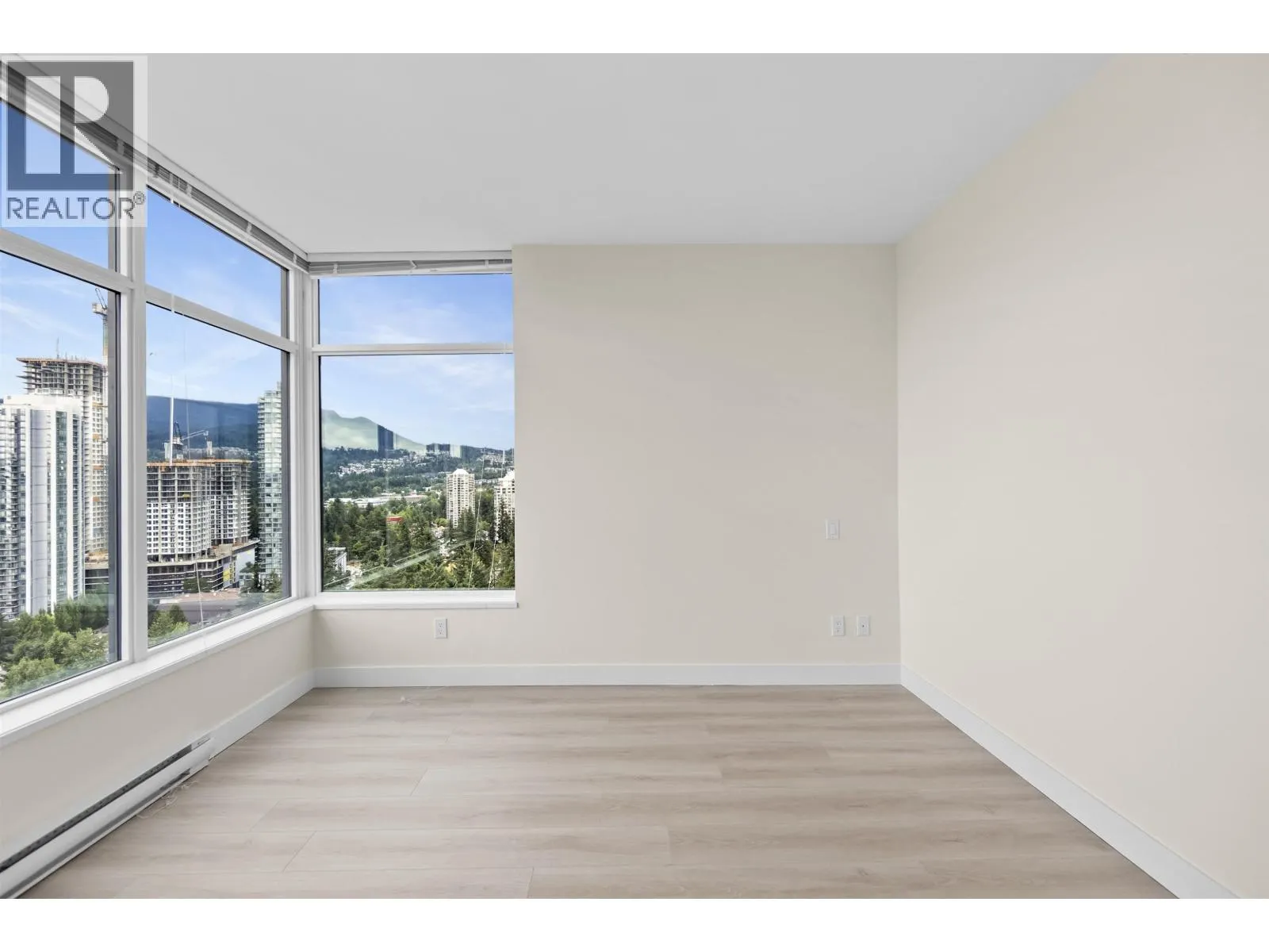 2906 3080 LINCOLN AVENUE