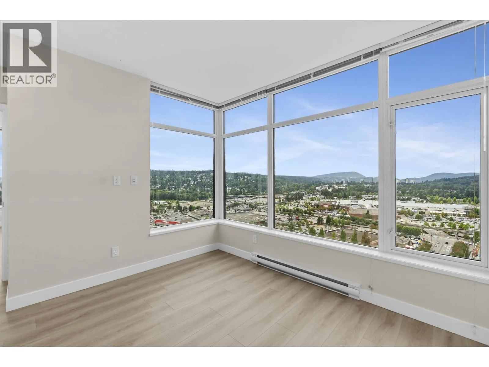 2906 3080 LINCOLN AVENUE