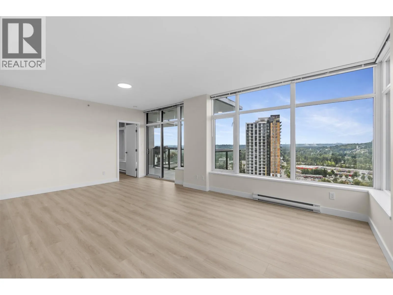 2906 3080 LINCOLN AVENUE