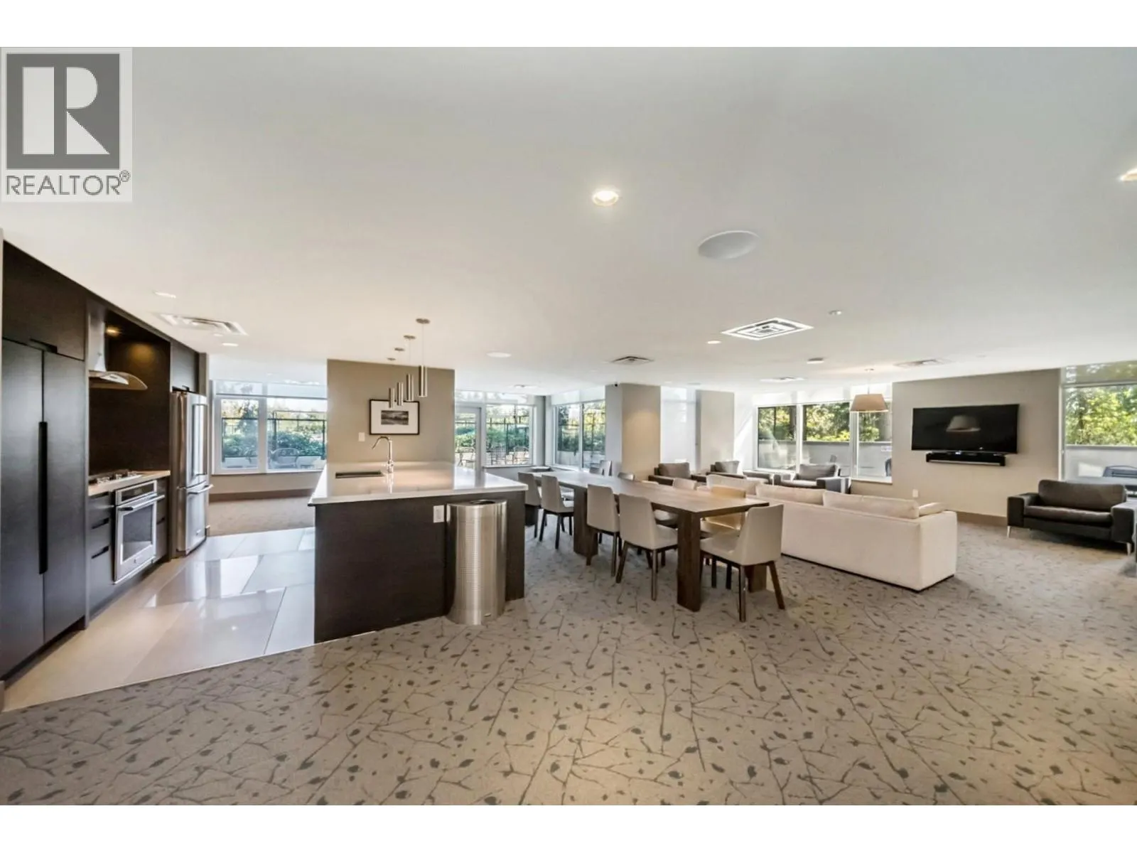 2906 3080 LINCOLN AVENUE