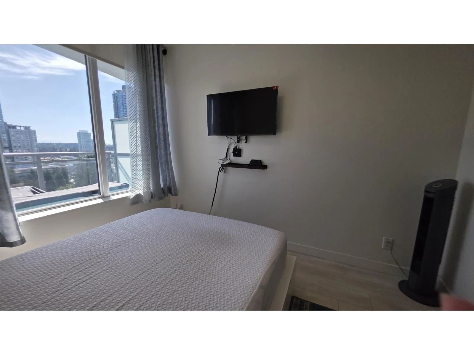 1403 13318 104 AVENUE