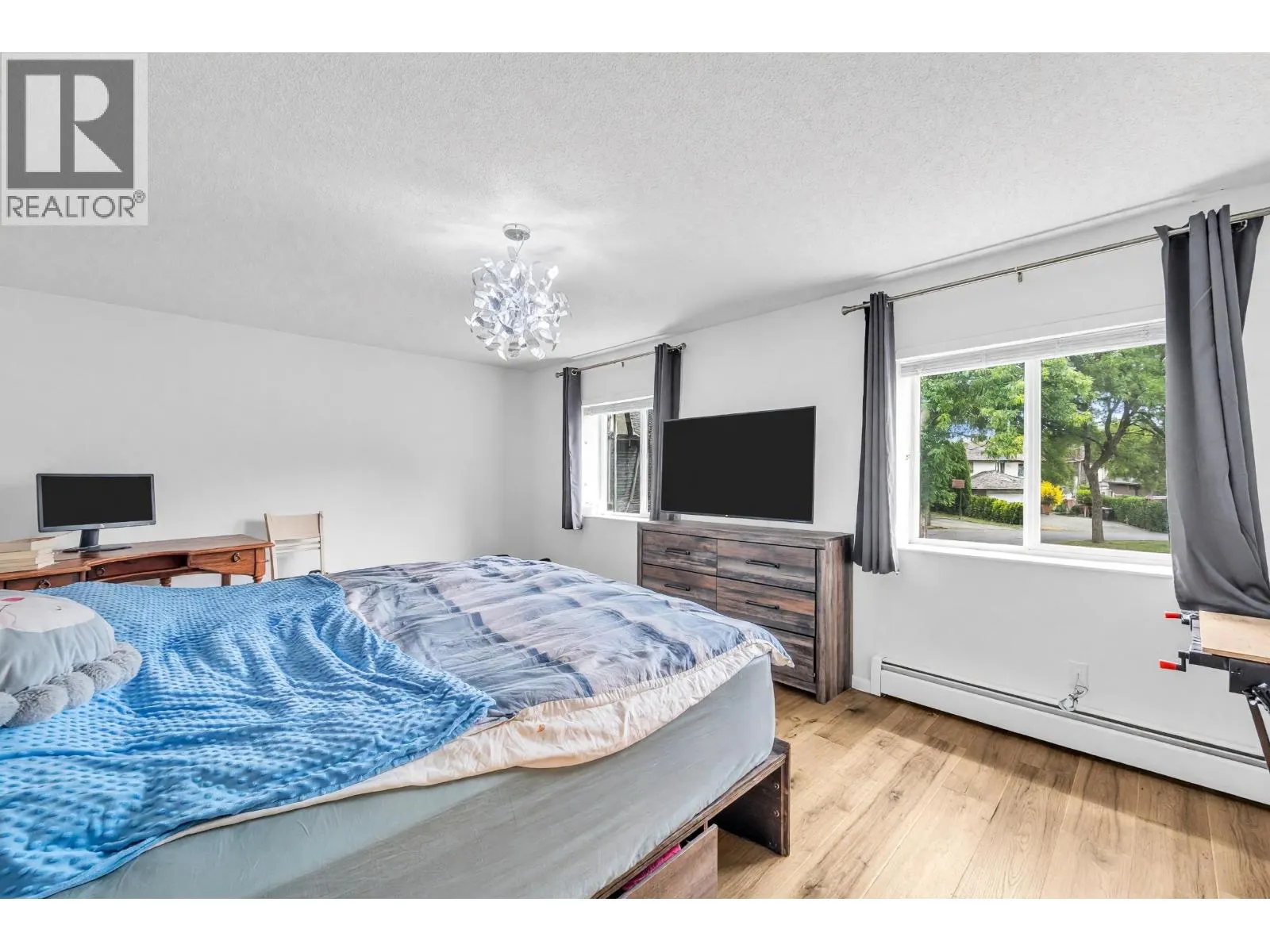 53XX TIFFANY PLACE