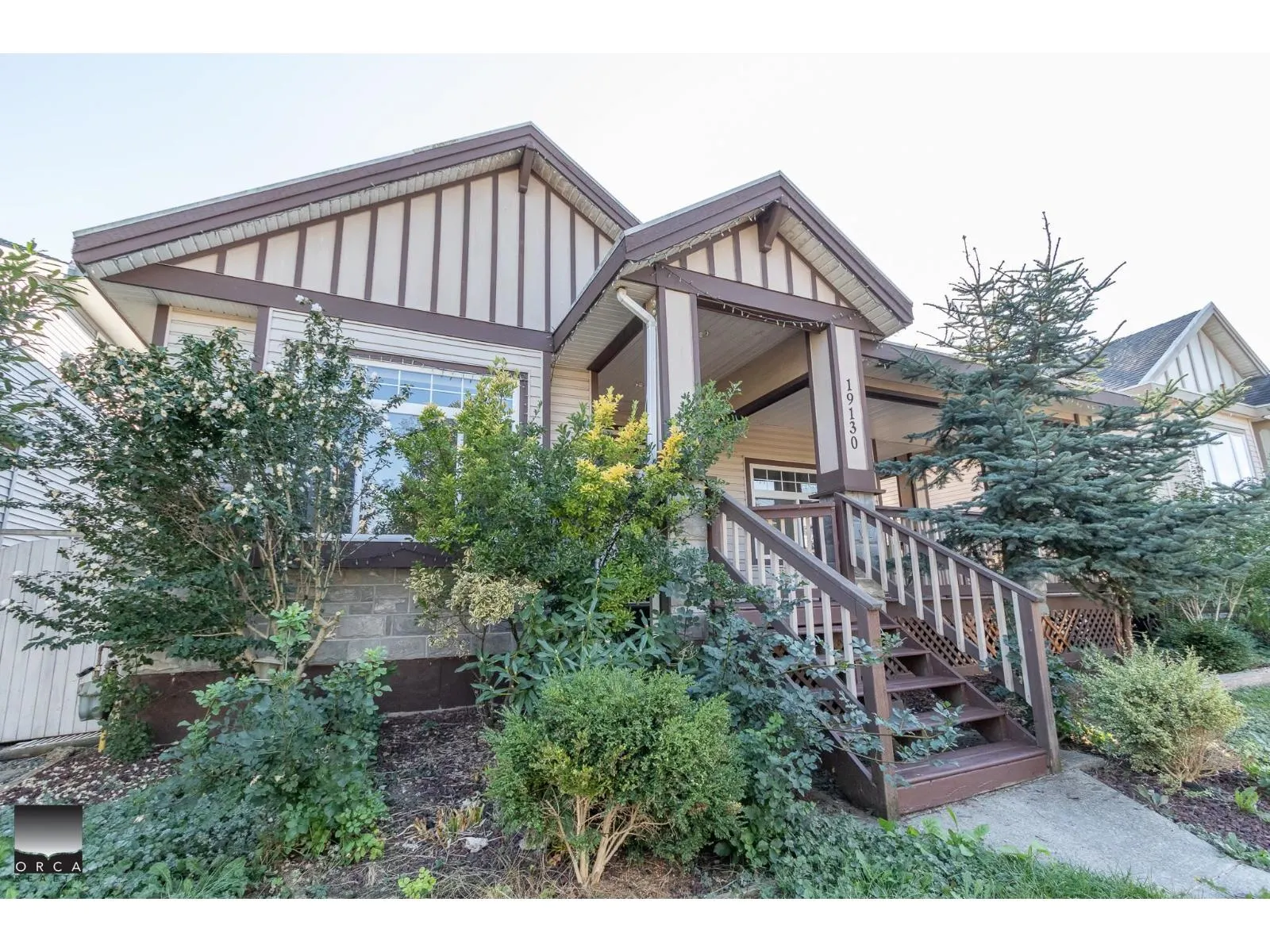 upper level 19130 69A AVENUE