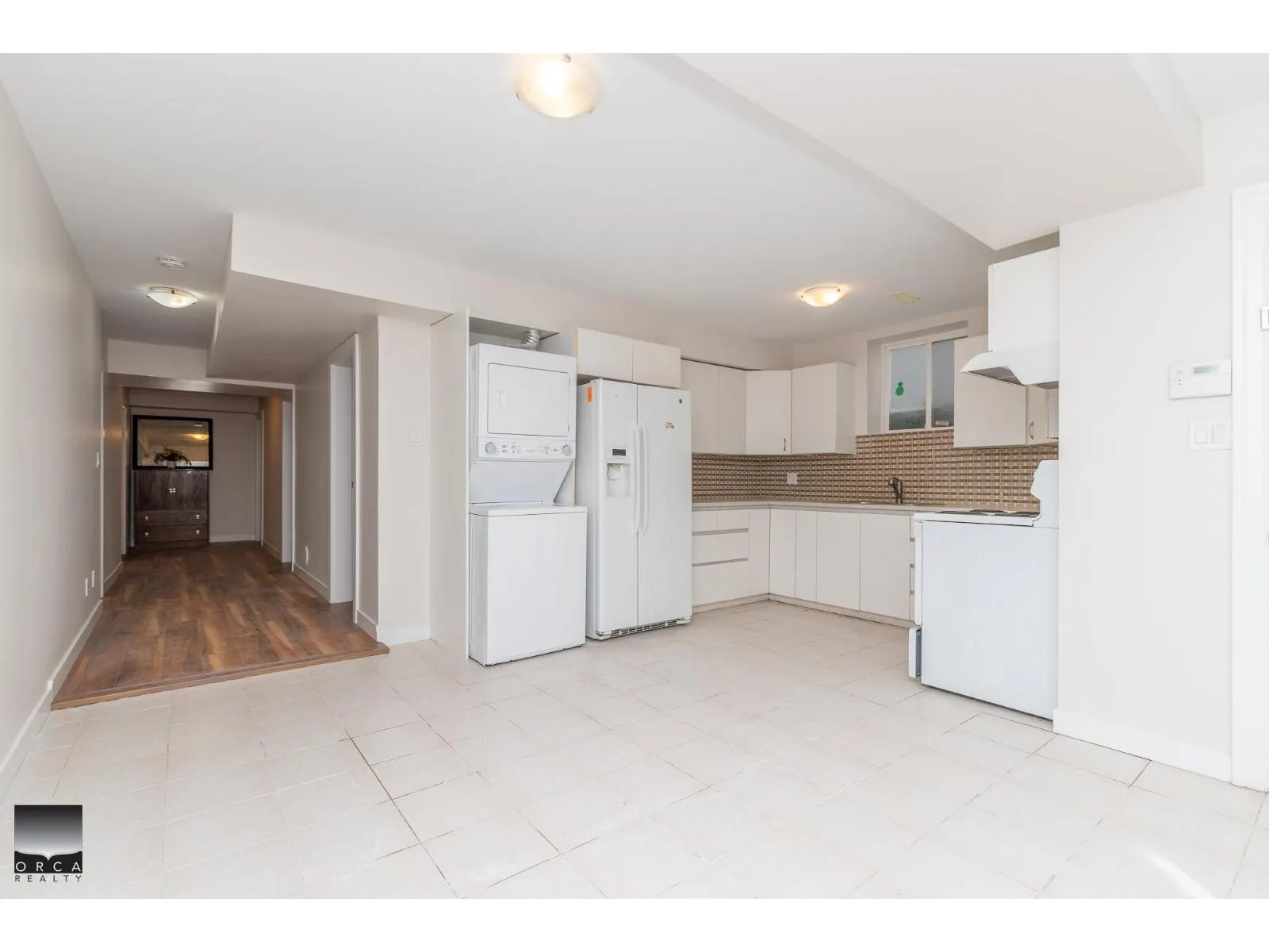 upper level 19130 69A AVENUE