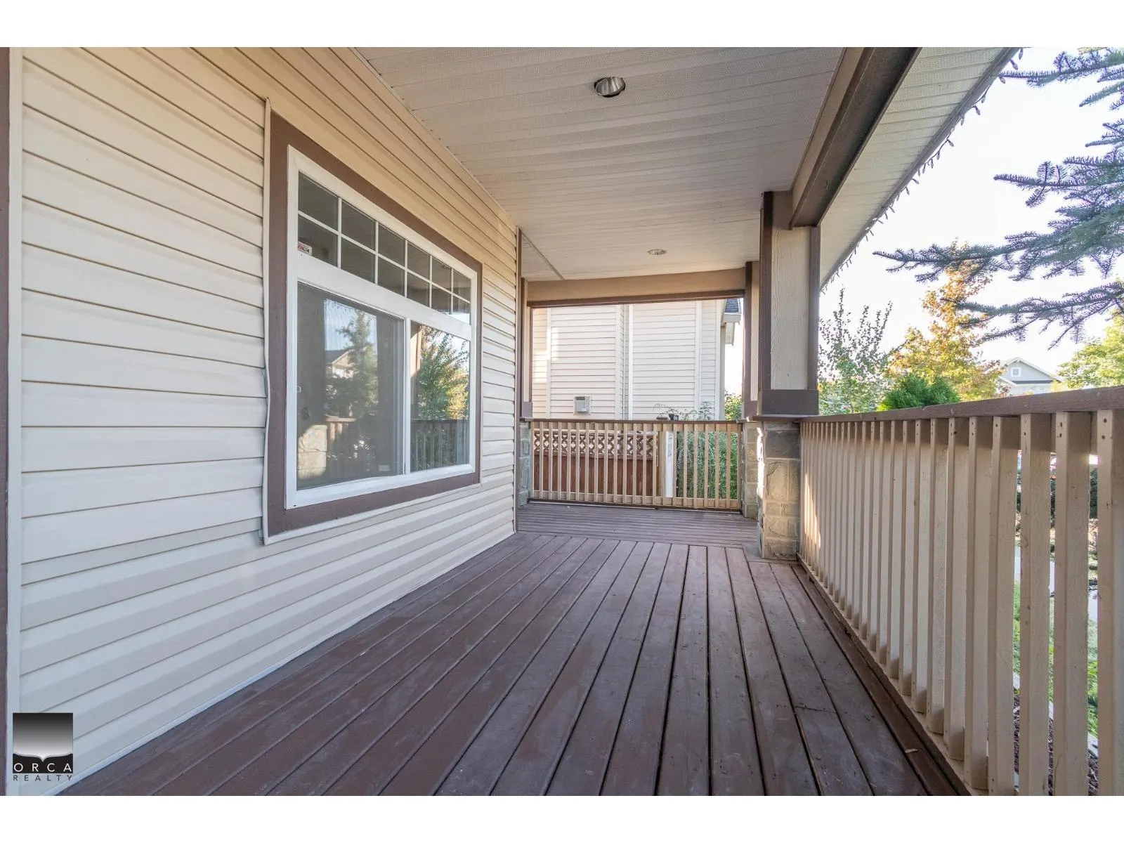 upper level 19130 69A AVENUE
