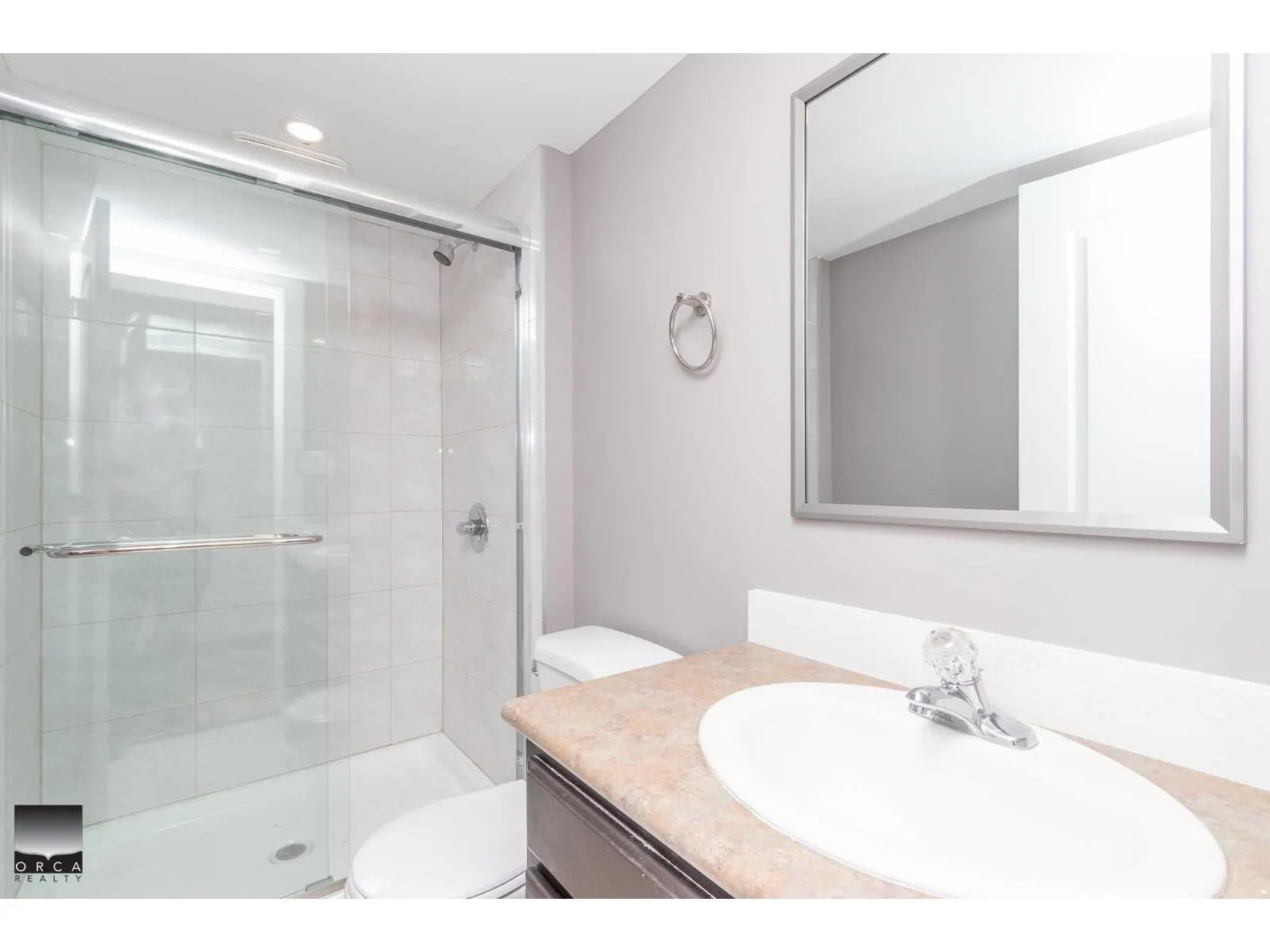upper level 19130 69A AVENUE