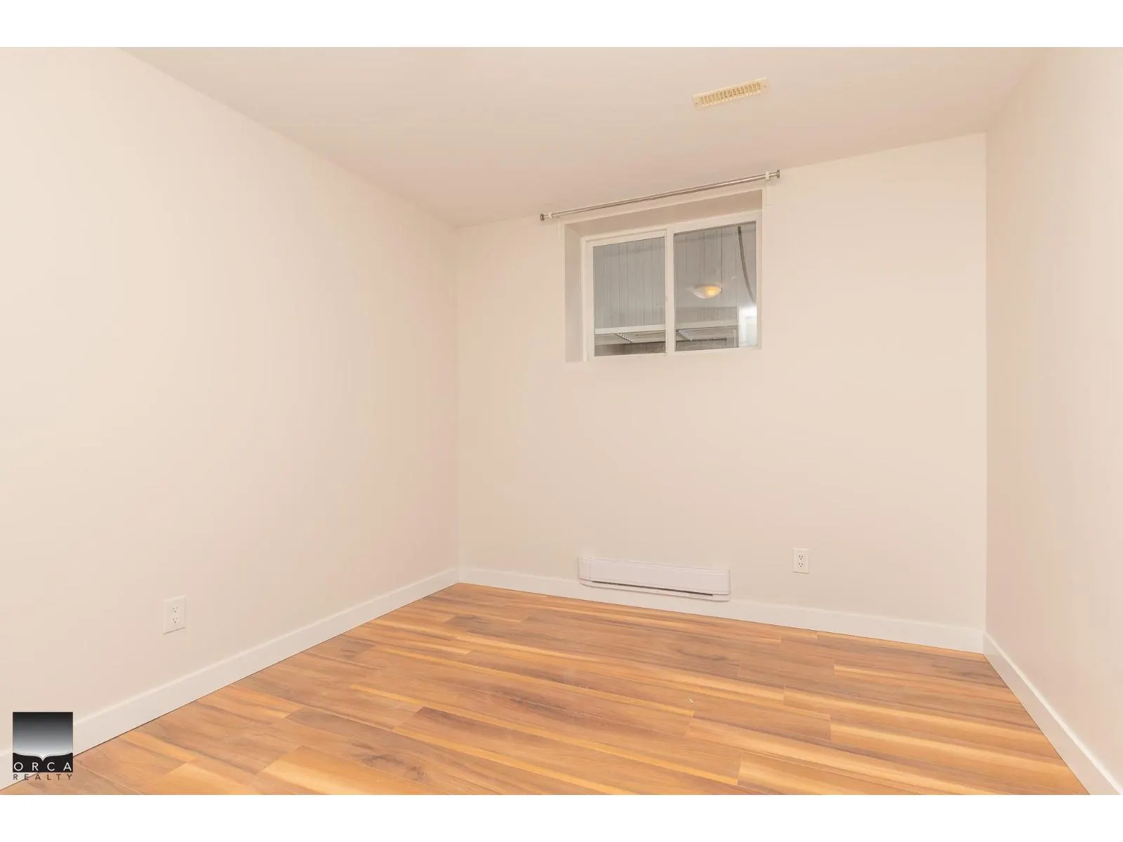 upper level 19130 69A AVENUE