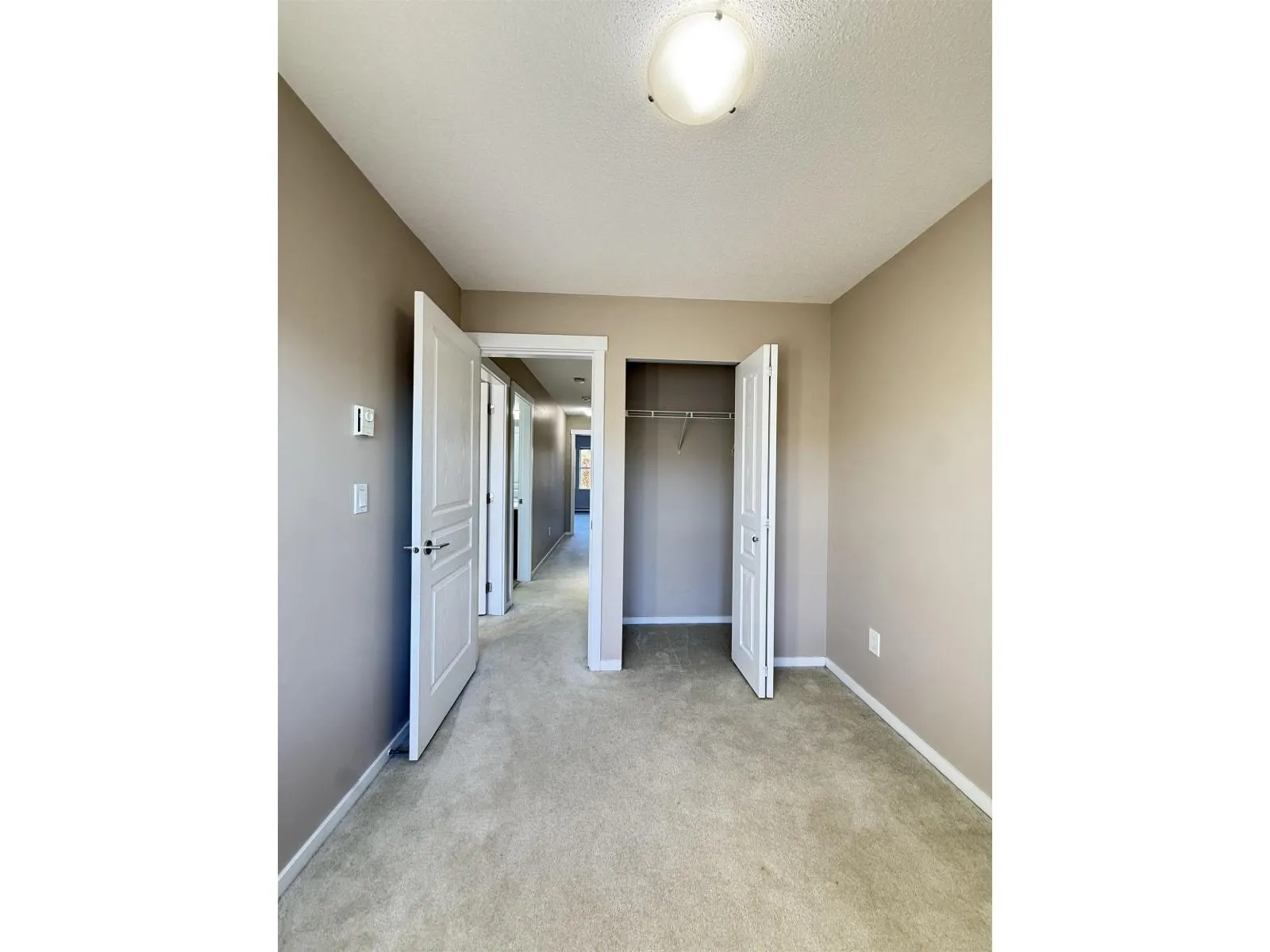 41 10415 DELSOM CRESCENT
