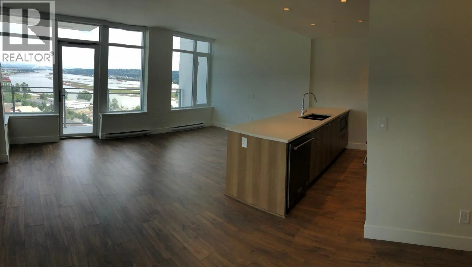 1807 258 NELSON COURT