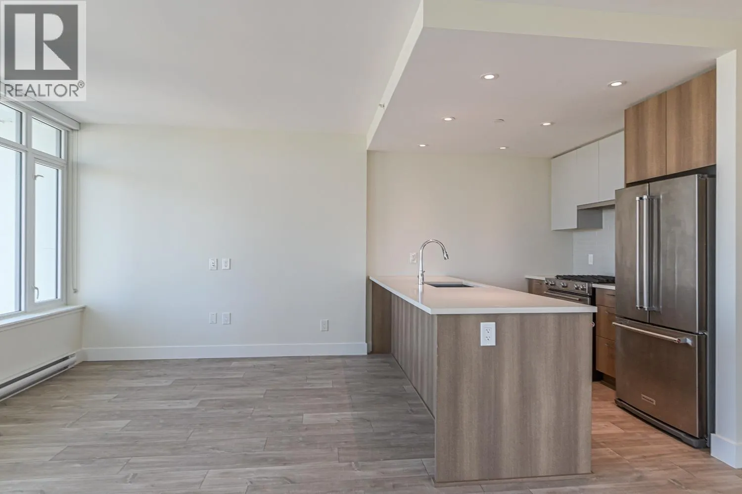 1807 258 NELSON COURT