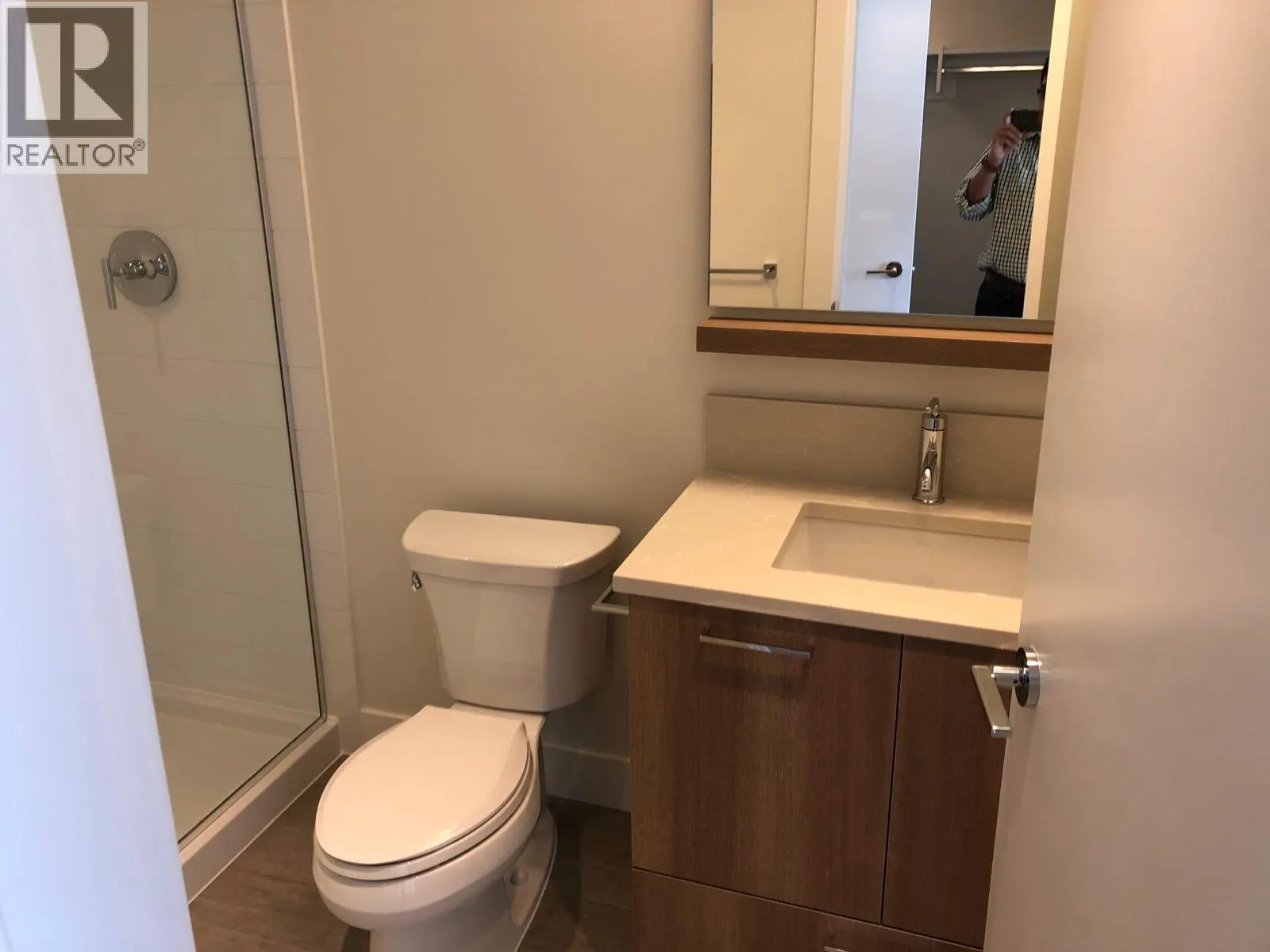 1807 258 NELSON COURT