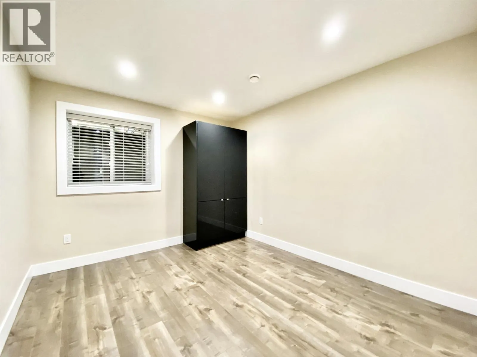 Basement 17XX HOWARD AVENUE