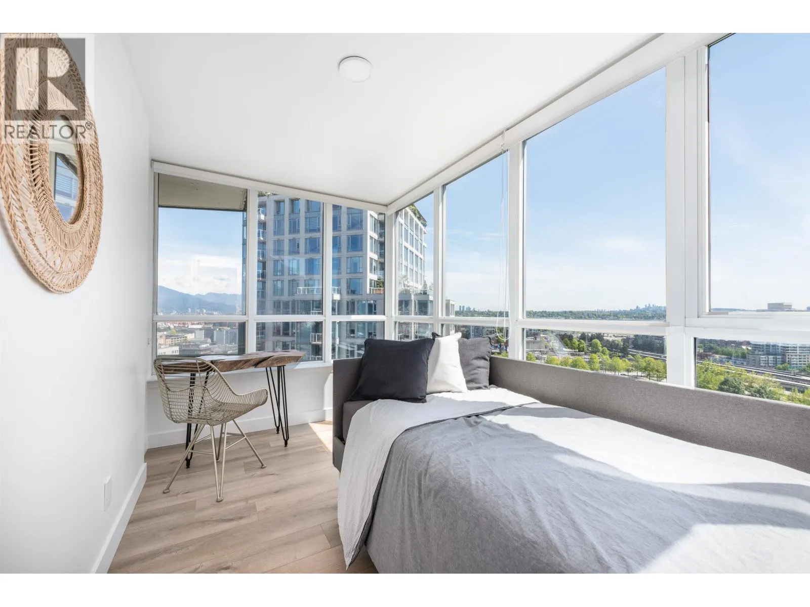 2208 63 KEEFER PLACE