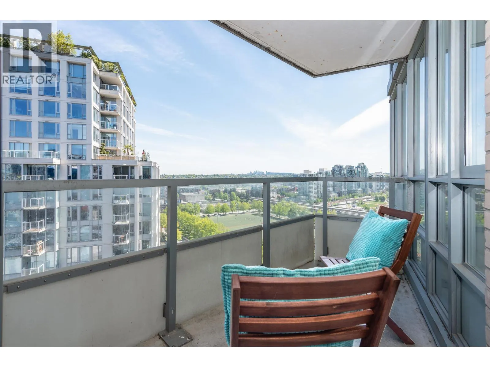 2208 63 KEEFER PLACE